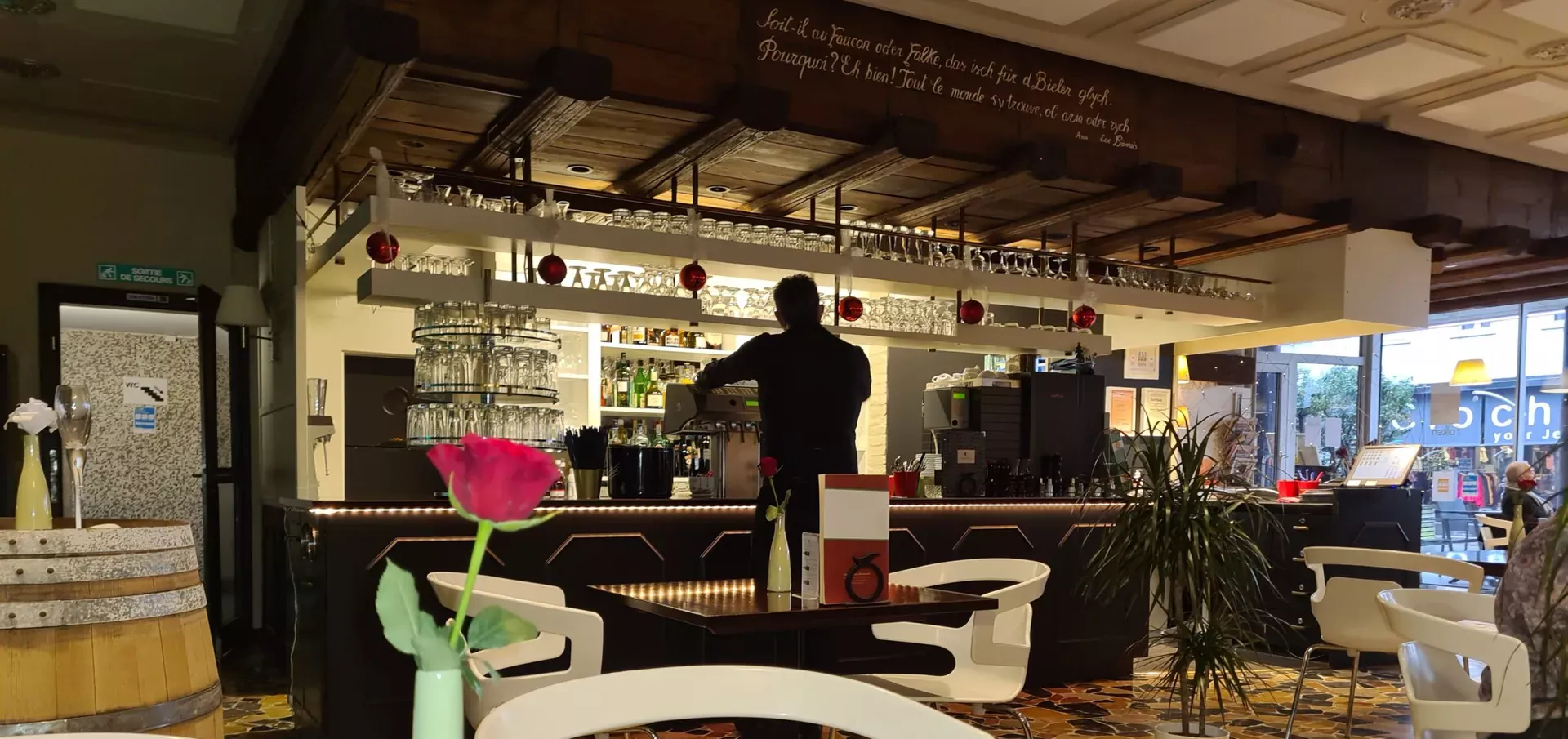 Innenraum des Restaurant Falken in Biel/Bienne