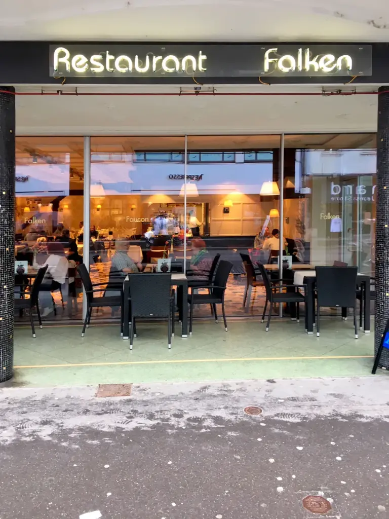 Restaurant Falken an der Bahnhofstrasse in Biel/Bienne